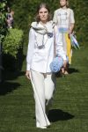 tory-burch-spring-summer-2018-ss18-rtw-collection (1)-sweater-trousers