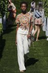 tory-burch-spring-summer-2018-ss18-rtw-collection (41)-patterned-top