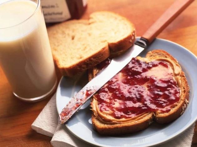 12-pbj-sandwich-breakfast-ideas-morning