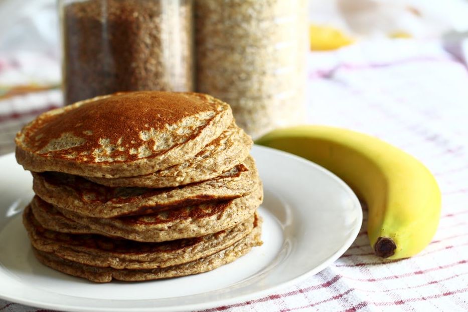 3-breakfast-on-the-go-pancakes-banana-healthy