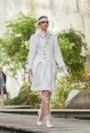 chanel-spring-summer-2018-ss18-rtw-collection (40)-gloves-bracelet