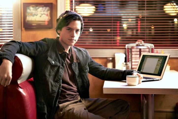 cole-sprouse-jughead-riverdale-tv-series-archie-hot-cute-actor-show