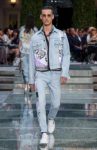 versace-spring-summer-2018-straight-jeans-trends-for-men