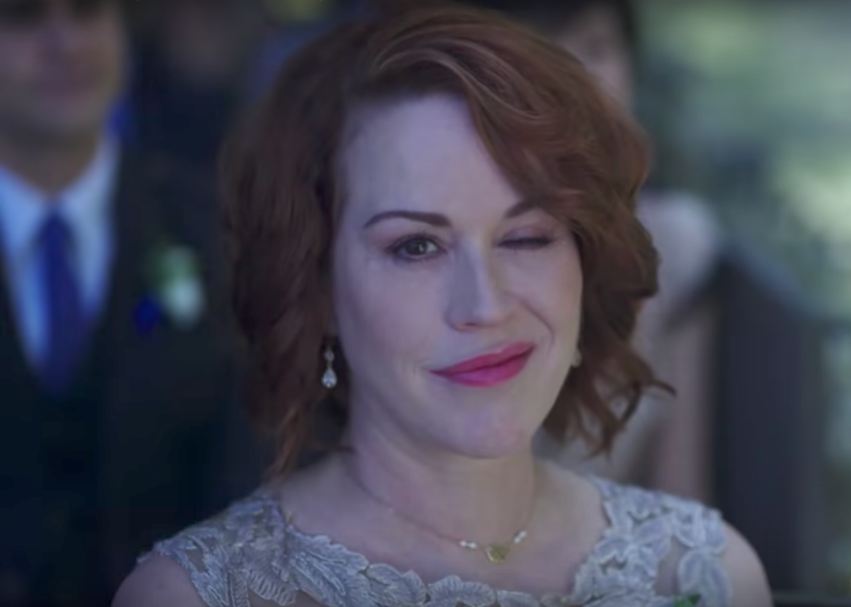 riverdale-fan-theories-mary-andrews-black-hood-killer-theory