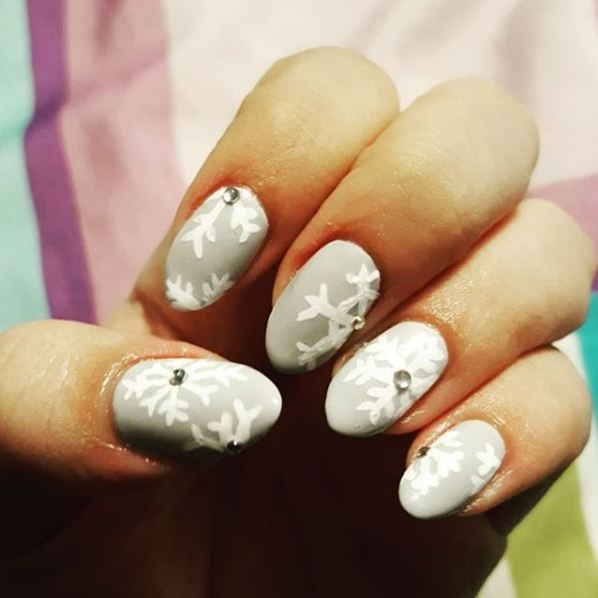 65 Winter Nail Art Ideas | Art and Design