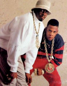 jay z-necklace-90s-hip-hop-fashion-style