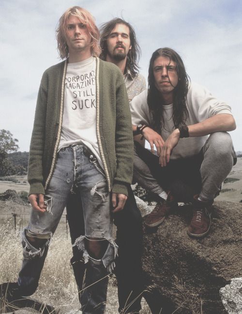 nirvana-90s-grunge-music-bands-fashion-outfits-look-aesthetic-style