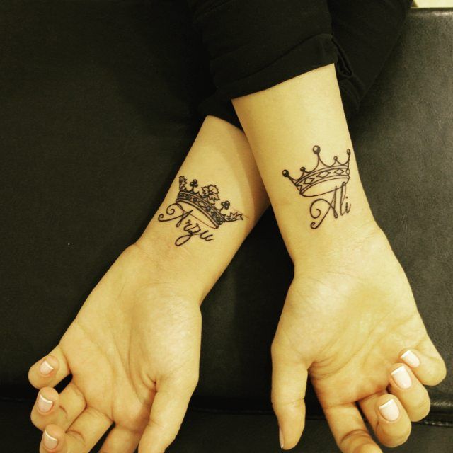 name with crown couple tattoos latest trends husband wife wueen king tattoos