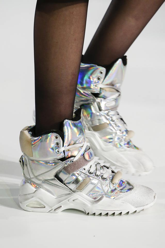 maison-margiela-holographic-sneakers-iridescent-holo-fashion-trend