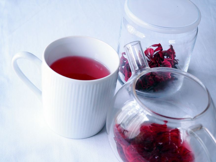 all-types-of-flowers-teas-infused-herbal-tea (5)-hibiscus