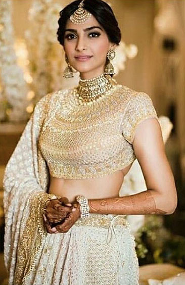 sonam kapoor sonam-kapoor-wedding-sangeet-ceremony-ivory-dress