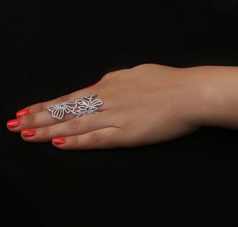 pretty-finger-ring-for-women-bharatsthali