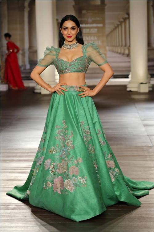 Shyamal Bhumika 2018 latest indian lehenga choli designs