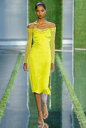 cushnie-spring-2019-collection-ss19-fashion-show-nyfw-dress-1-yellow