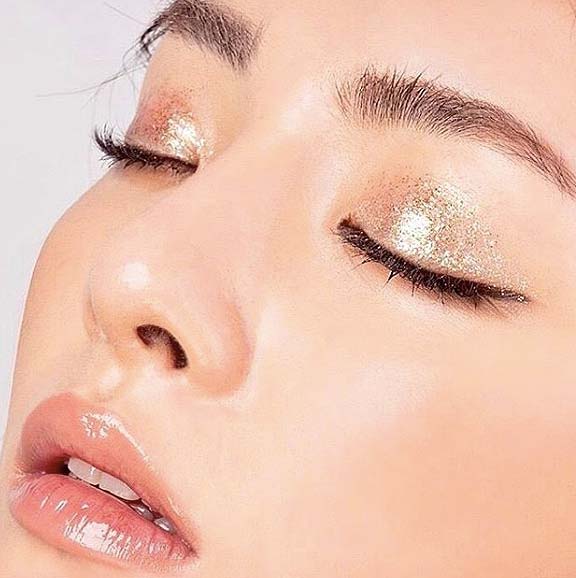 subtle glitter latest trends 2018