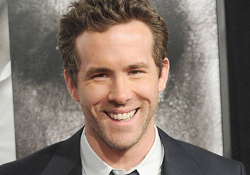 reynolds-best-celebrity-smile-celebs-beautiful-handsome