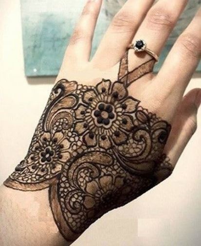 Latest Mehendi Designs Beautiful Trends for Girls (53)