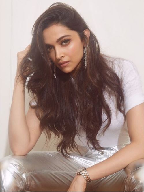 deepika padukone bollywood actor hairstyles new trends