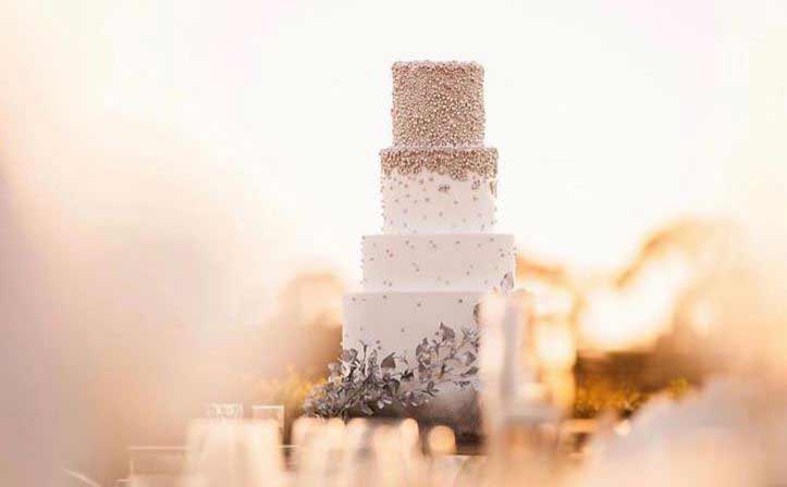latest-wedding-Cakes-2019-edible-glitter-graceandhoneycakes