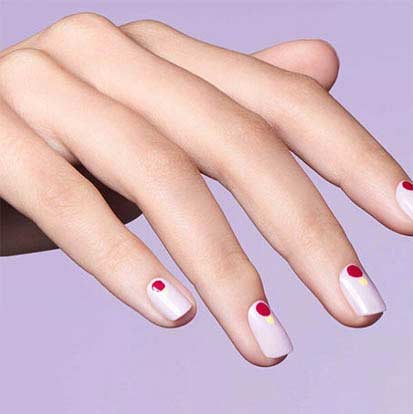 This Is the Manicure of the Season - The New York Times