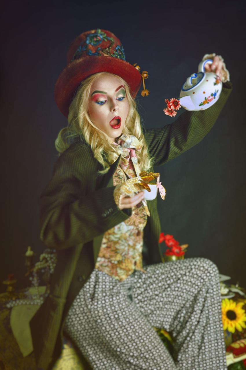 Fantasy Photographer Katarzyna Niwińska mad hatter